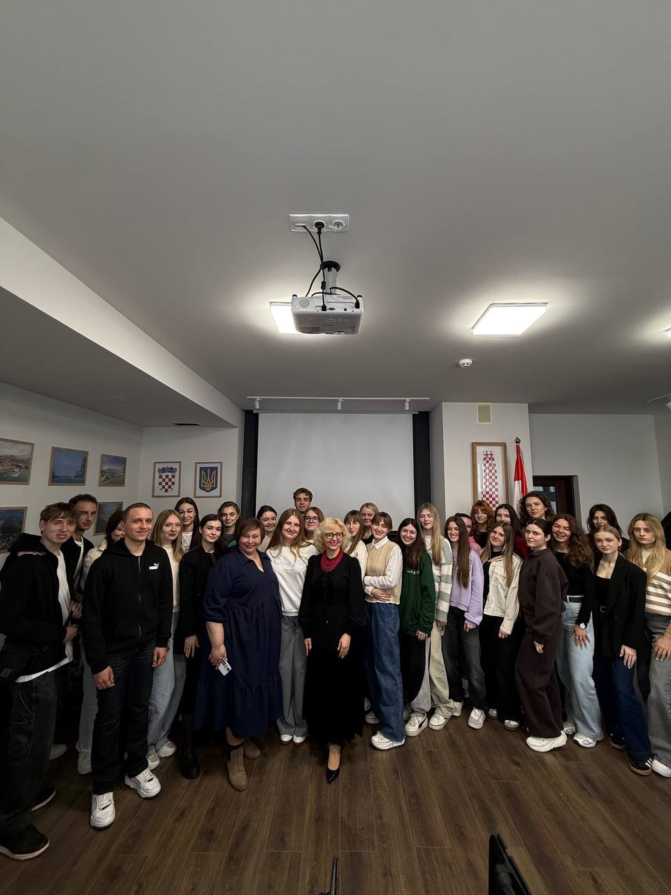Здобувачі спеціальності «Міжнародні відносини» взяли участь у зустрічі з Наталією Орищак щодо мистецтва переконливої комунікації