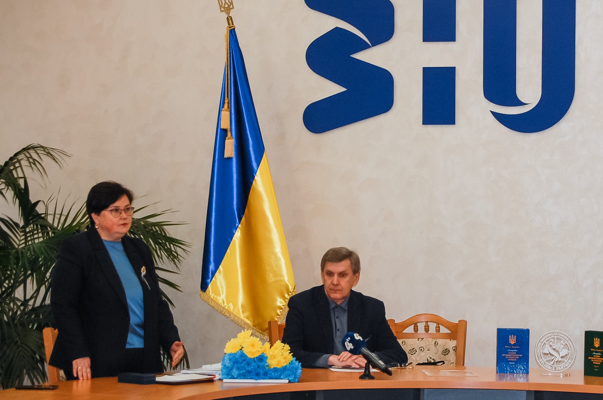 Презентація підручника «Історія державотворення та культури України» Миколи Лазаровича