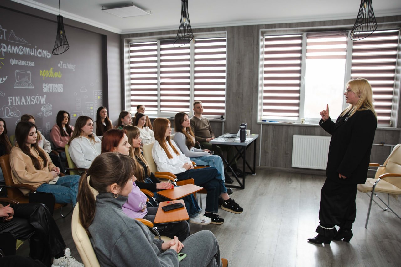Мотиваційна лекція «Ти не втрачаєш тут час. Ти шукаєш себе»