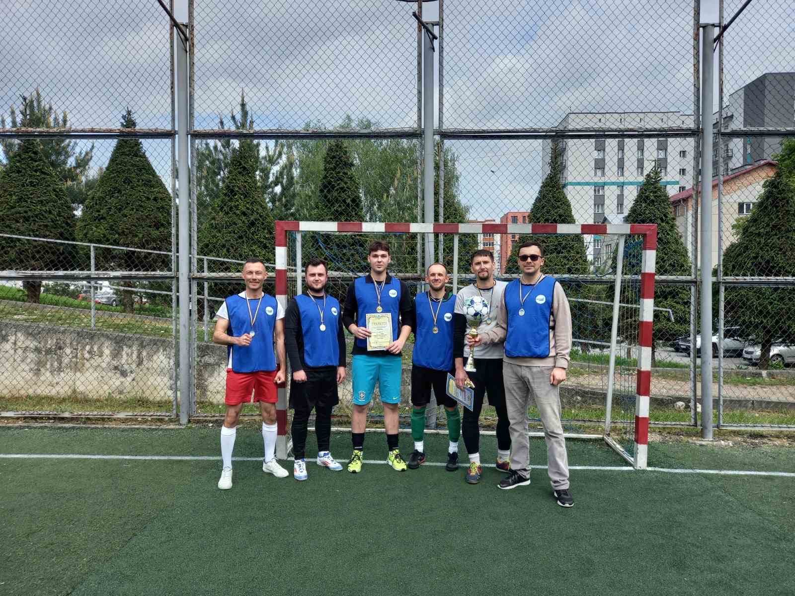 Відбулися змагання з мініфутболу серед чоловічих команд ВСП "Фаховий коледж економіки, права та інформаційних технологій ЗУНУ"