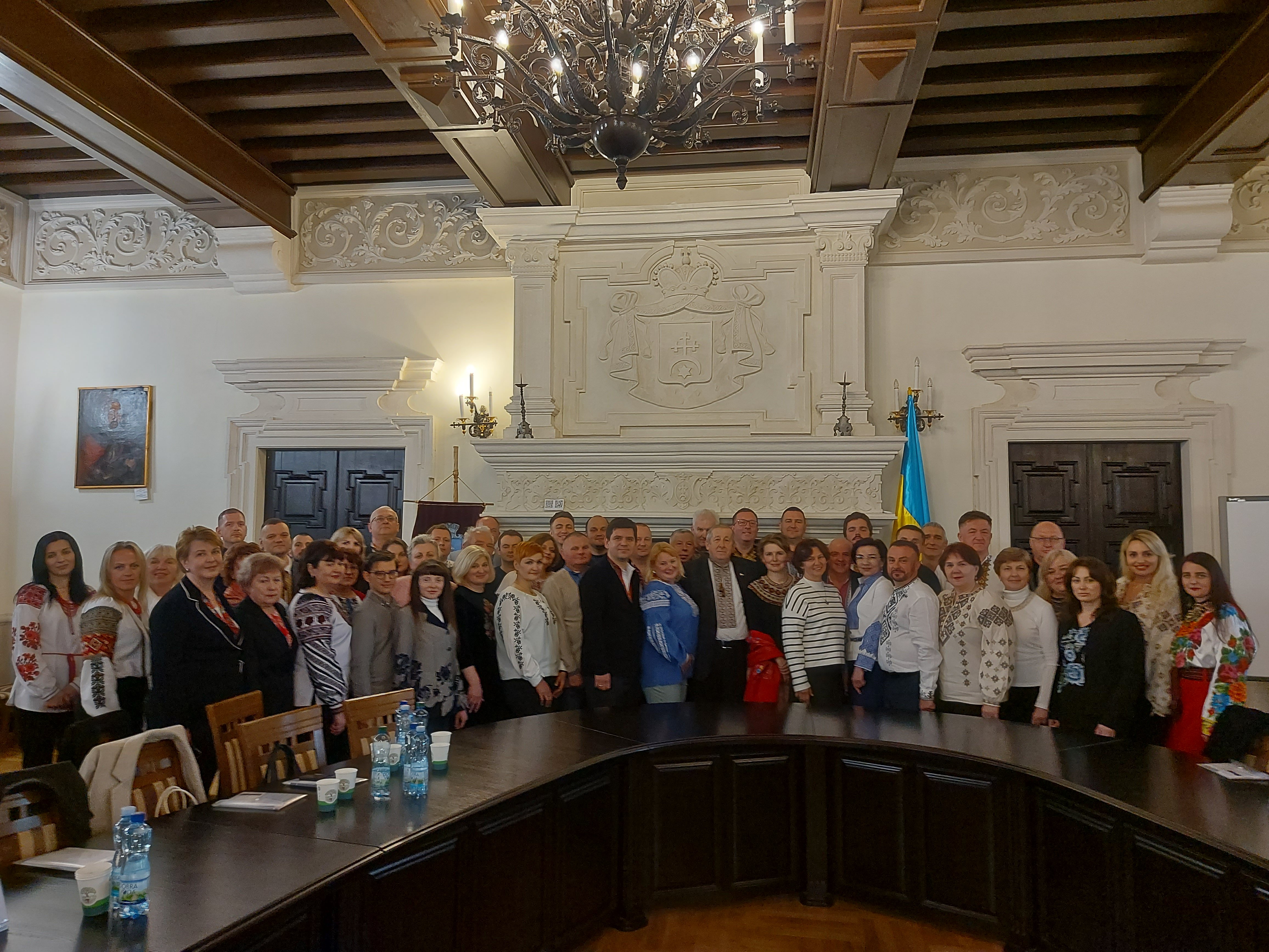 VI Всеукраїнська науково-практична конференція з міжнародною участю «Актуальні проблеми менеджменту та публічного управління в умовах сучасних викликів»