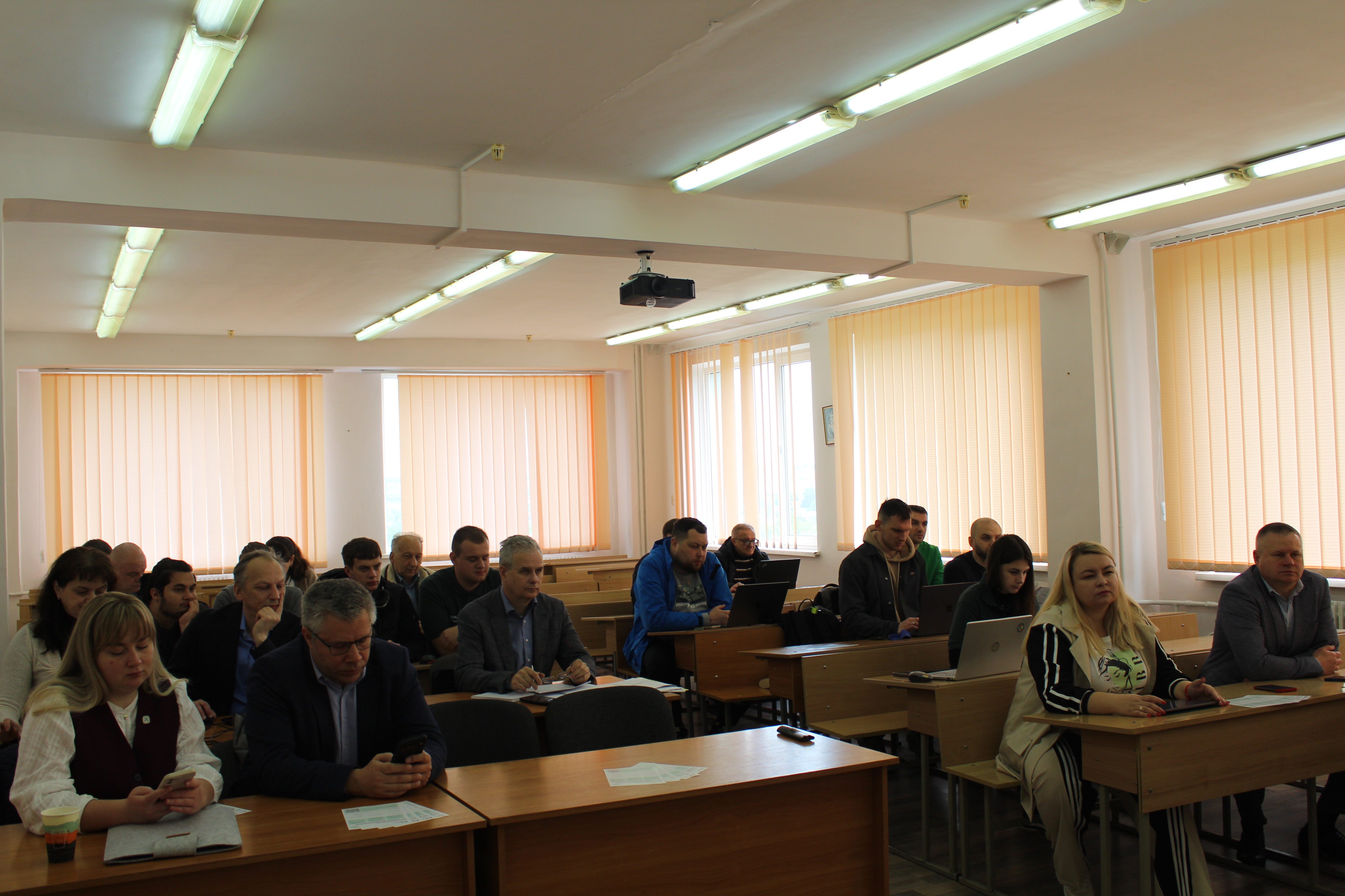 Розширене засідання кафедри інформаційно-обчислювальних систем та управління факультету комп’ютерних інформаційних технологій ЗУНУ