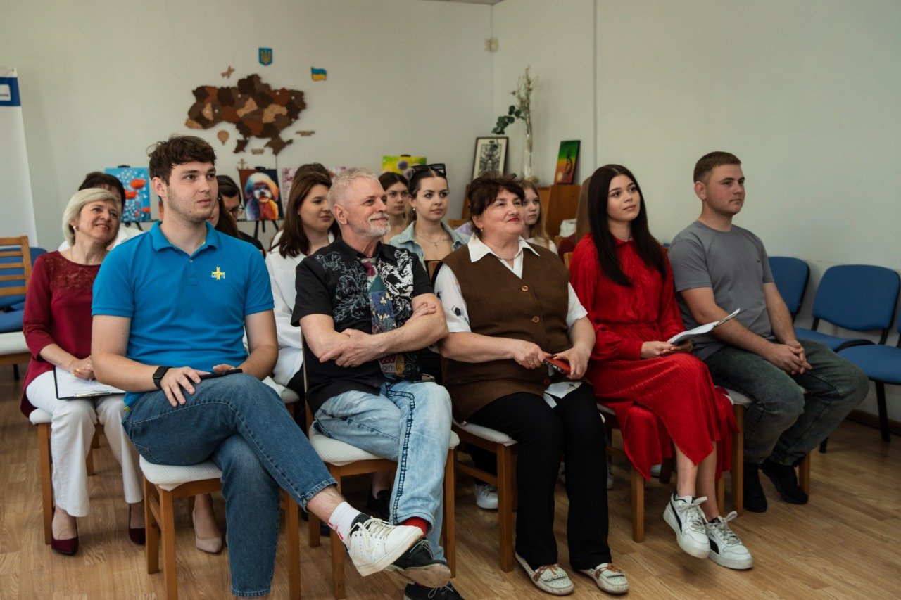 Мистецький проєкт «Пісня, що не згасне»