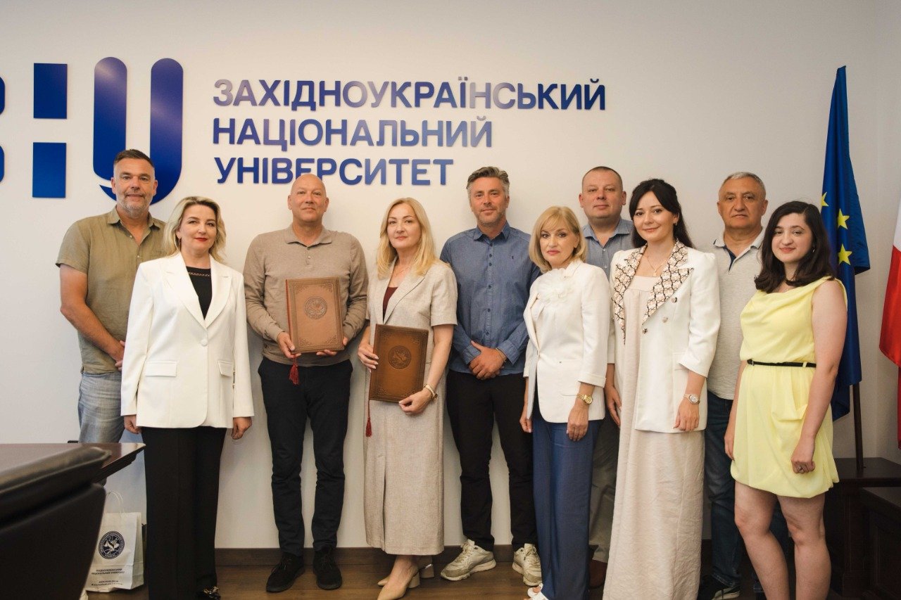 Підписання меморандуму про співпрацю з консалтинговою компанією Eduquest