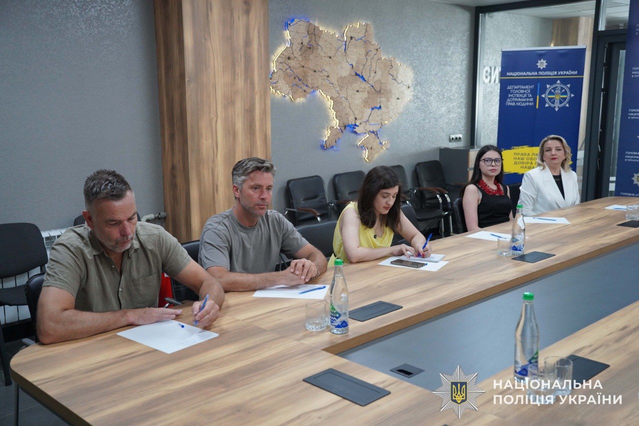 Робочий візит викладачів ЗУНУ та нідерландських партнерів до Нацполіції Тернопільщини
