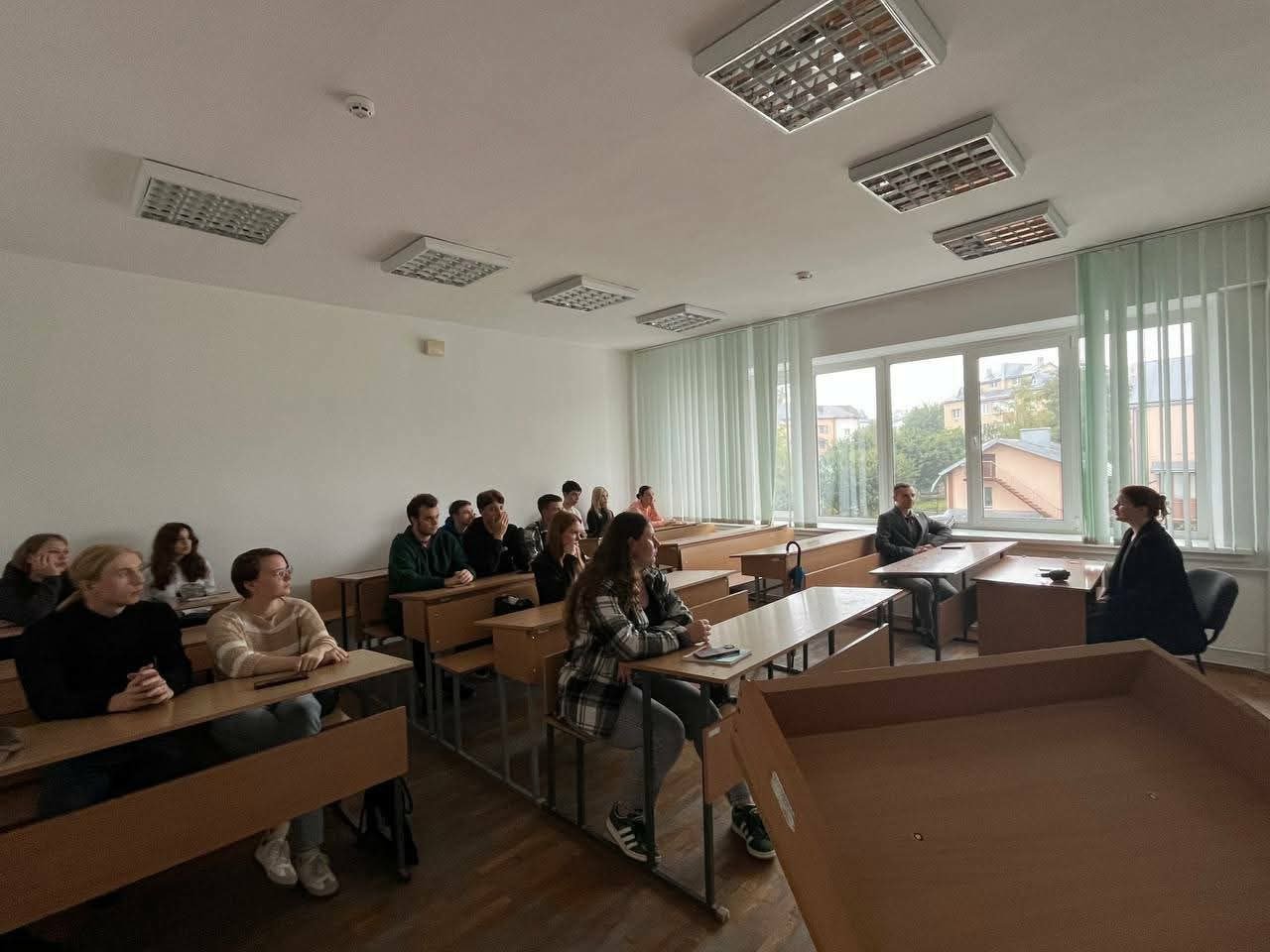 Відбулася перша зустріч в рамках освітнього хабу «Політсинергія»!