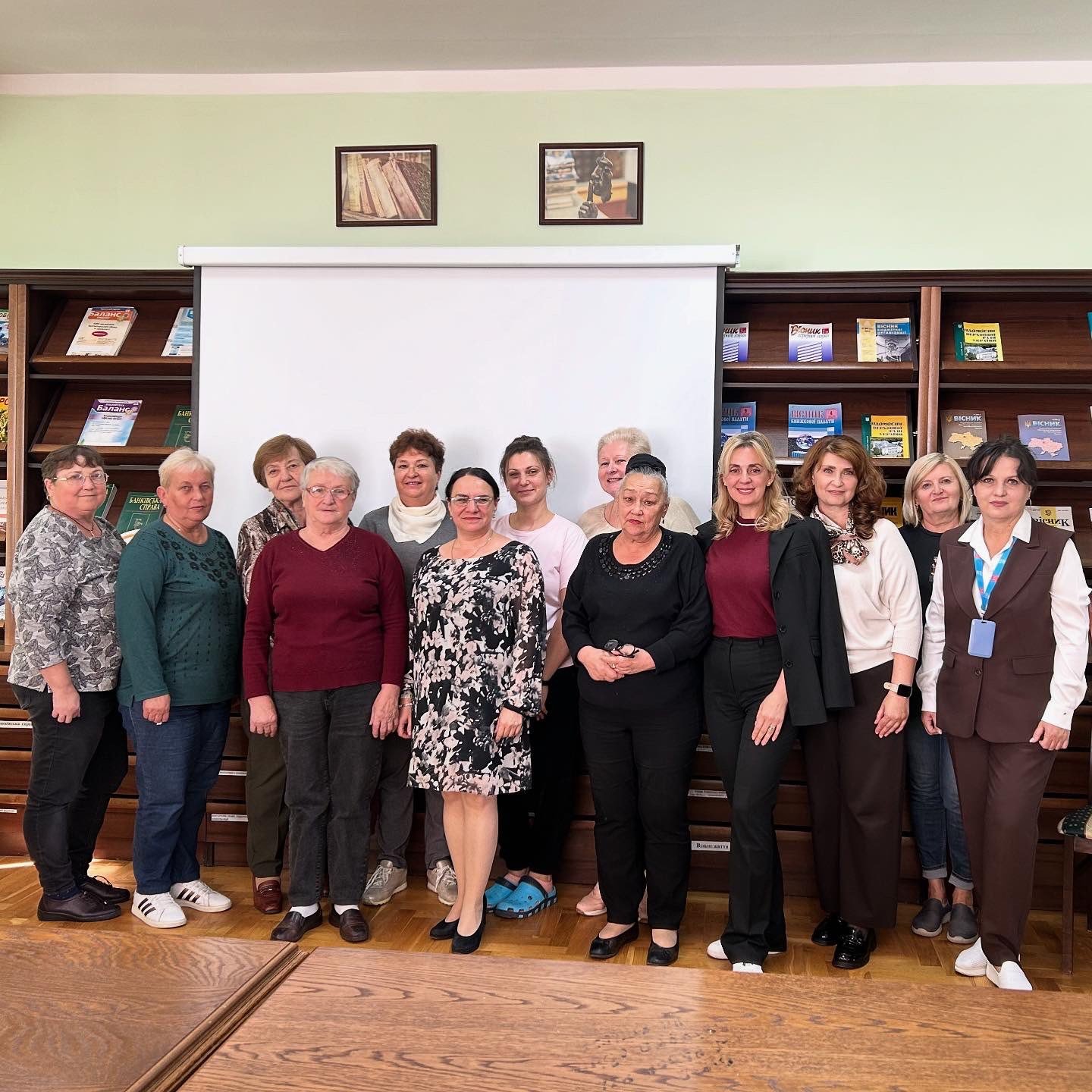 Місце довіри та сили: зустріч ВПО у бібліотеці ім. Л. Каніщенка ЗУНУ