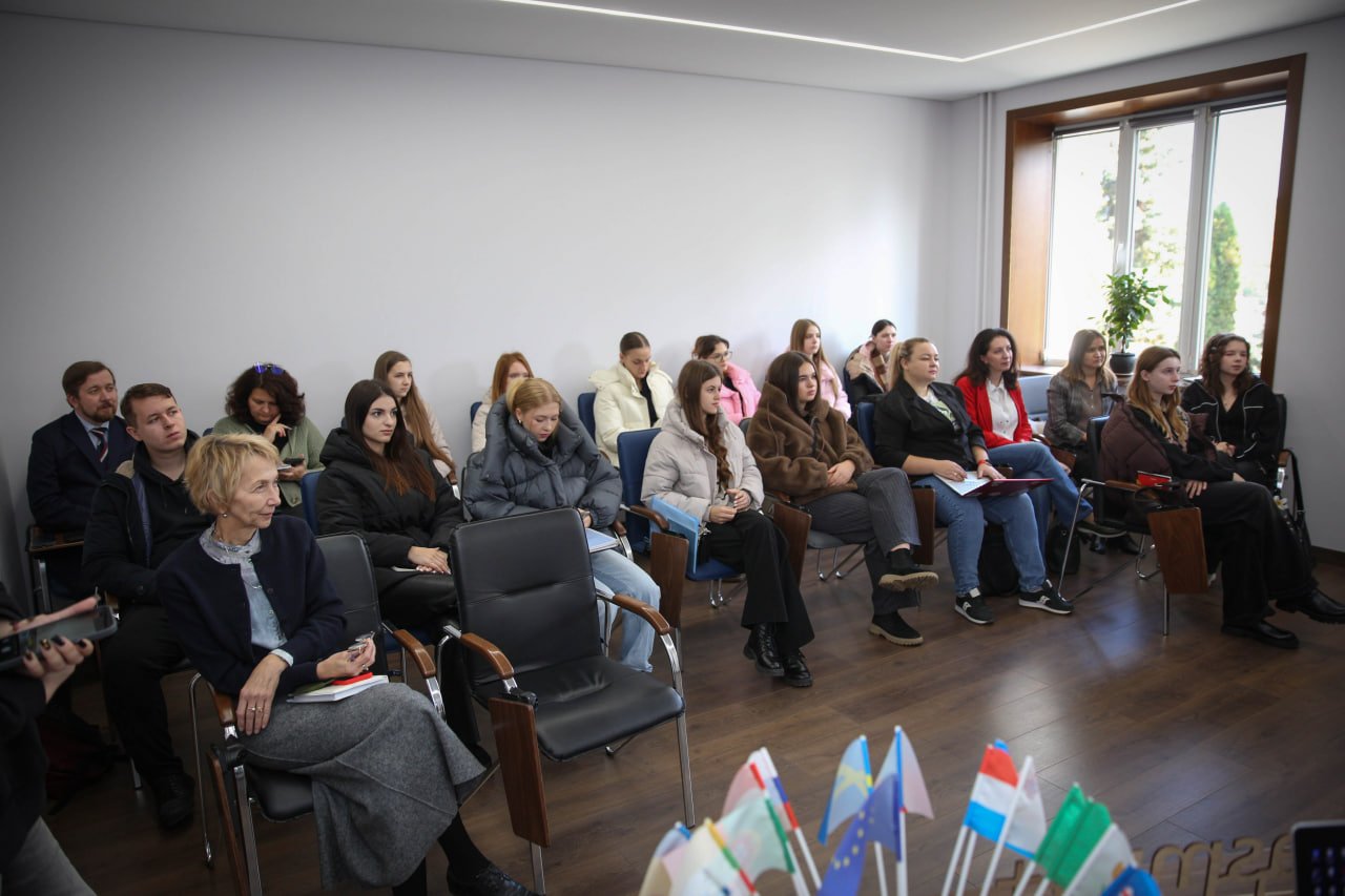 Воркшоп “Виклики та перемоги: Erasmus Projects in Action” у ЗУНУ