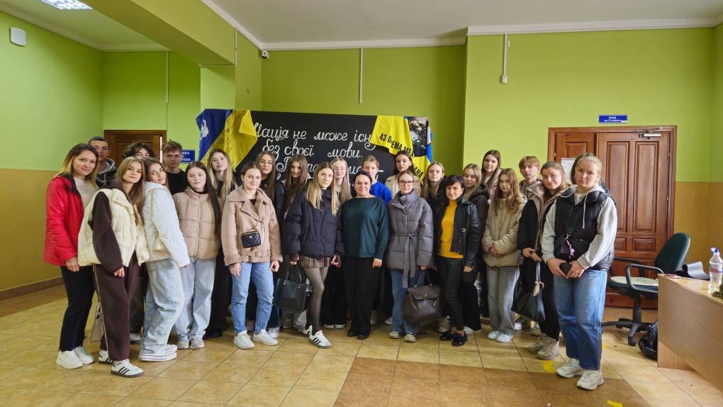 Бібліоуроки для першокурсників у бібліотеці ім. Л. Каніщенка ЗУНУ