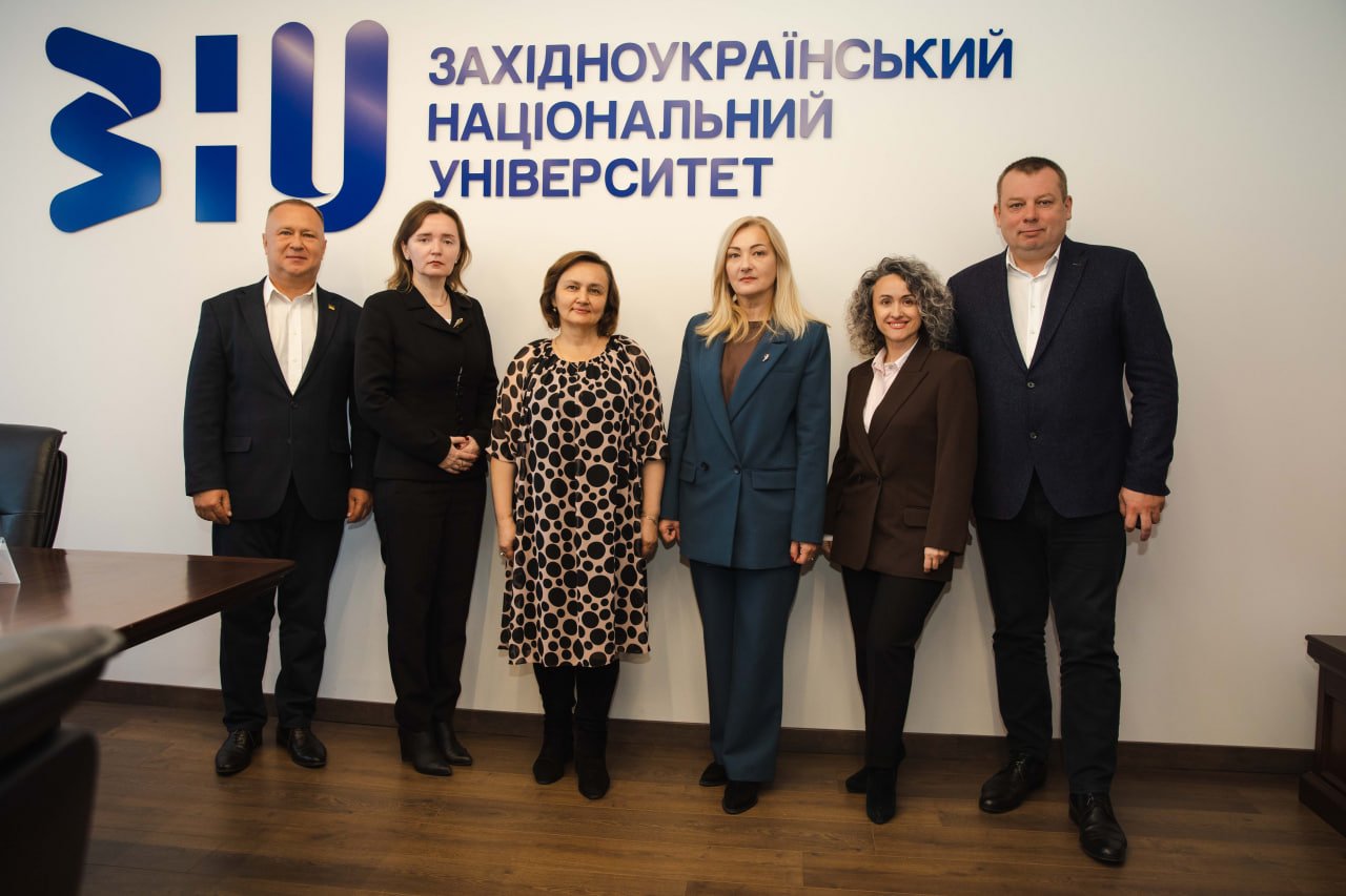 У Західноукраїнському національному університеті підписали угоду про співпрацю з ТСШ І-ІІІ ст. №5 з поглибленим вивченням іноземних мов