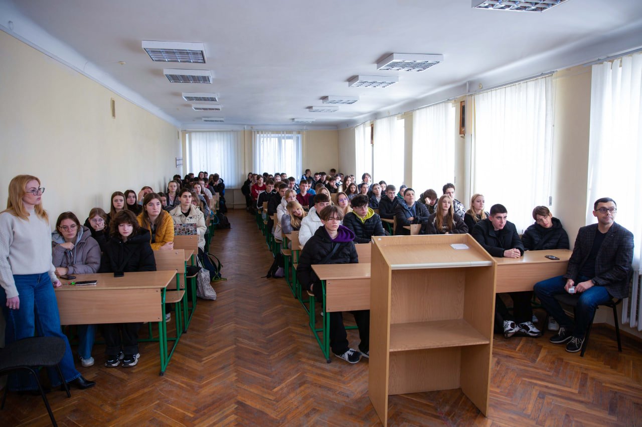 У ЗУНУ відбулася лекція про небезпеку наркотичних препаратів
