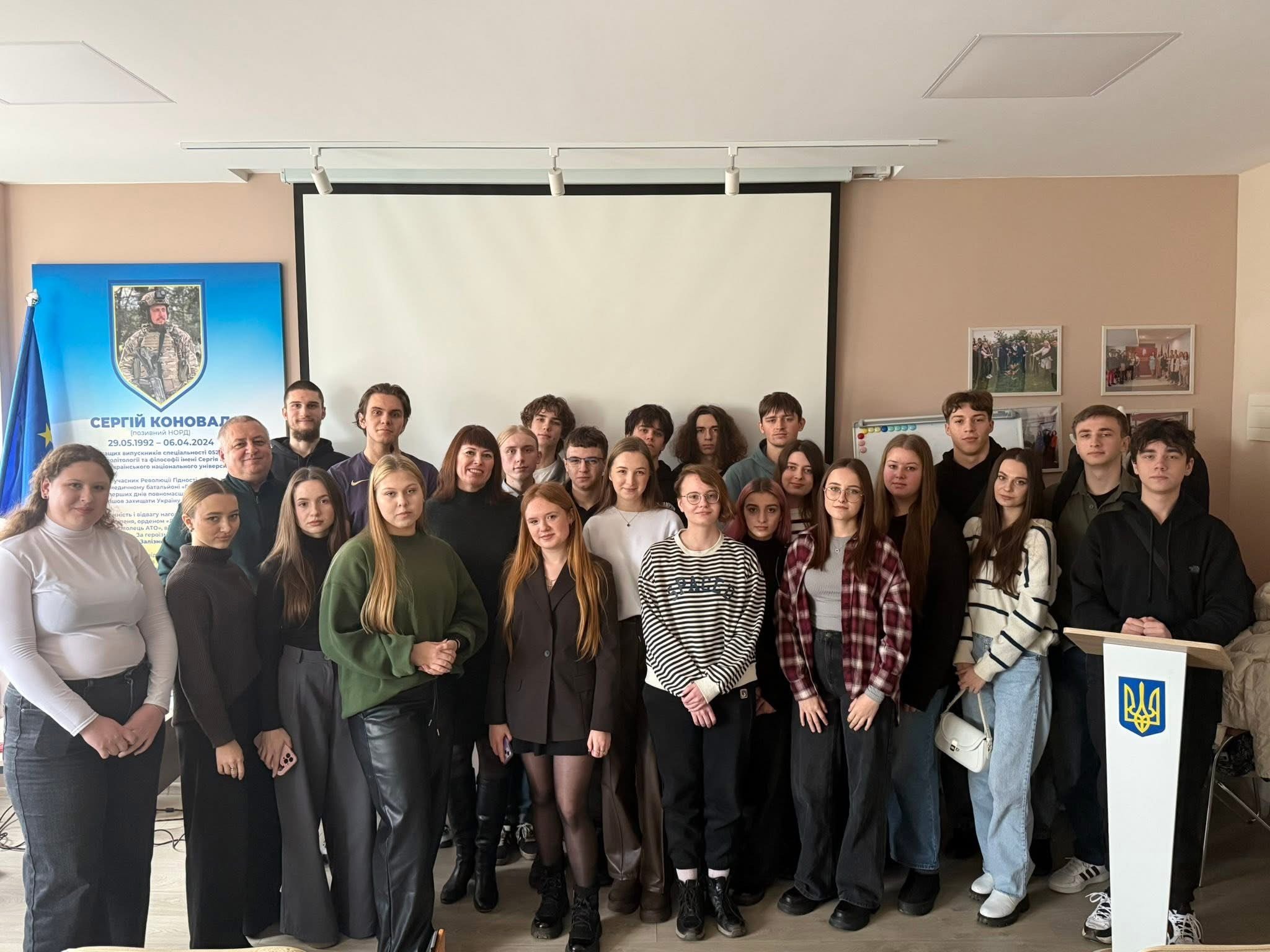 Студенти-політологи досліджували взаємозв’язки України та світової політики крізь призму історії