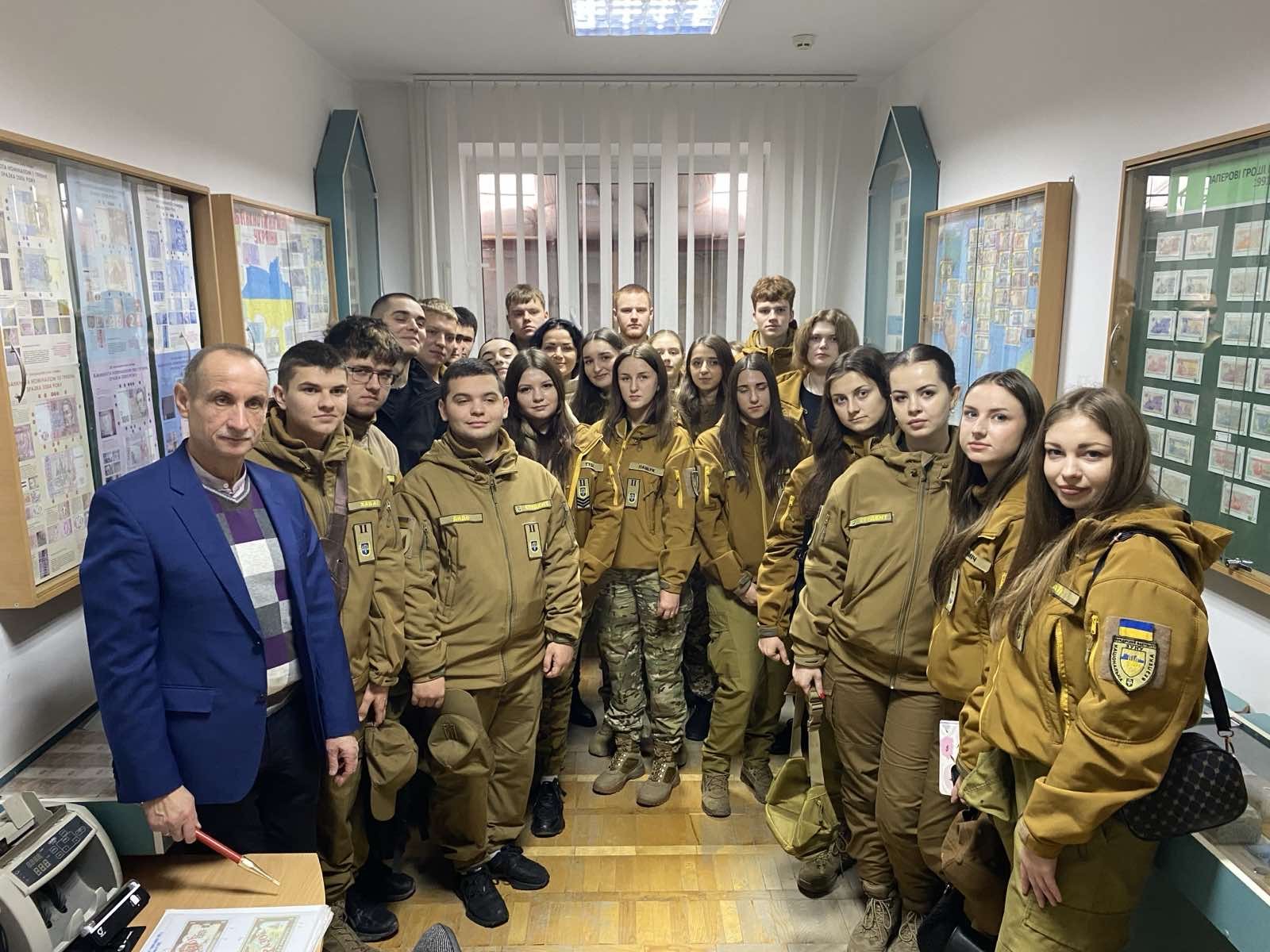 Студенти освітньої програми «Національна безпека» побували в музеї грошей ЗУНУ