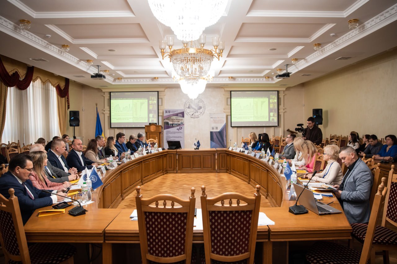 ЗУНУ ініціює проведення Всеукраїнського конкурсу студентських наукових робіт з фінансів