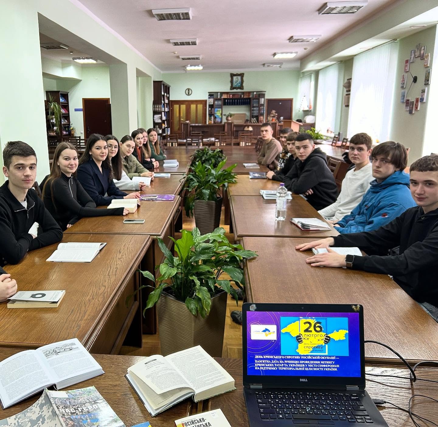 Виховна година «Нескорений Крим: уроки мужності та патріотизму»