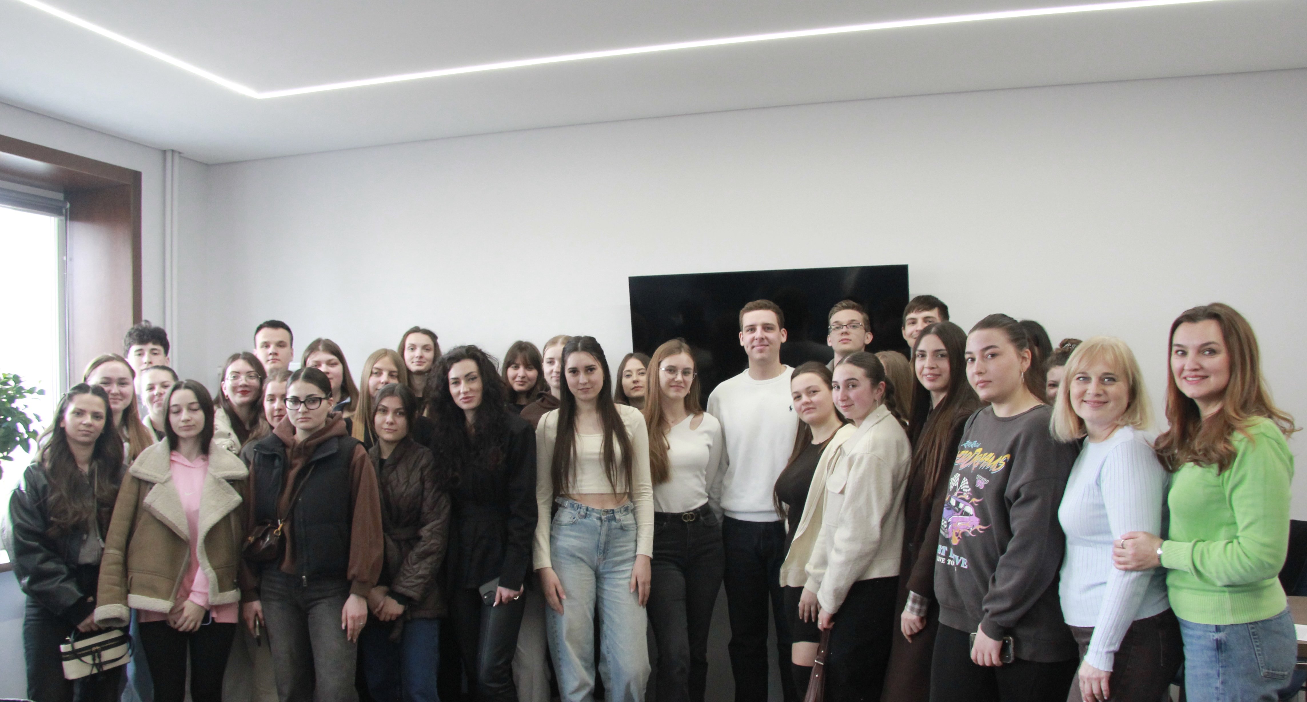 Зустріч студентів ФФО ЗУНУ з випускником факультету Денисом Коломийчуком