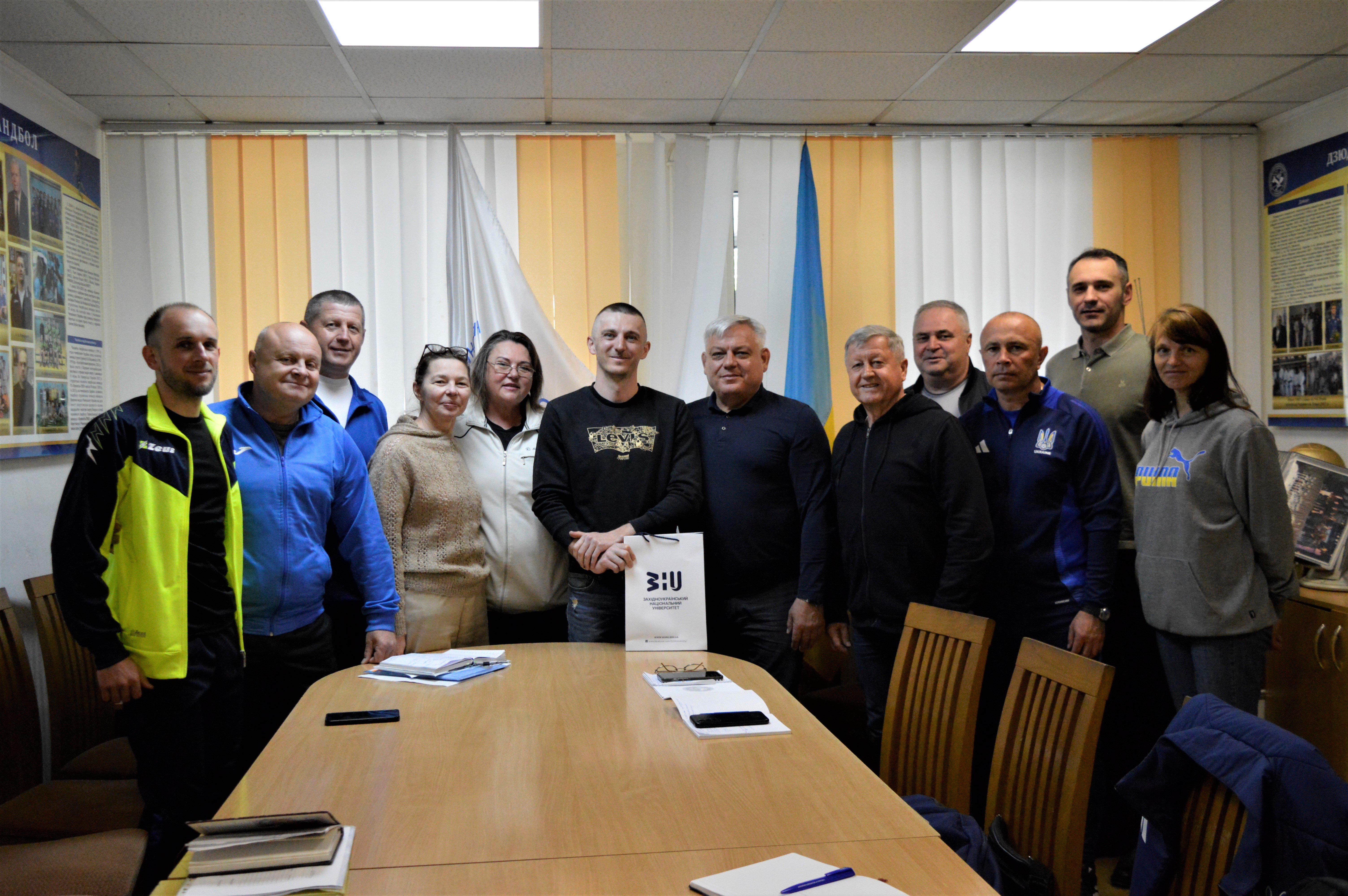 До ЗУНУ завітав видатний біатлоніст Дмитро Підручний
