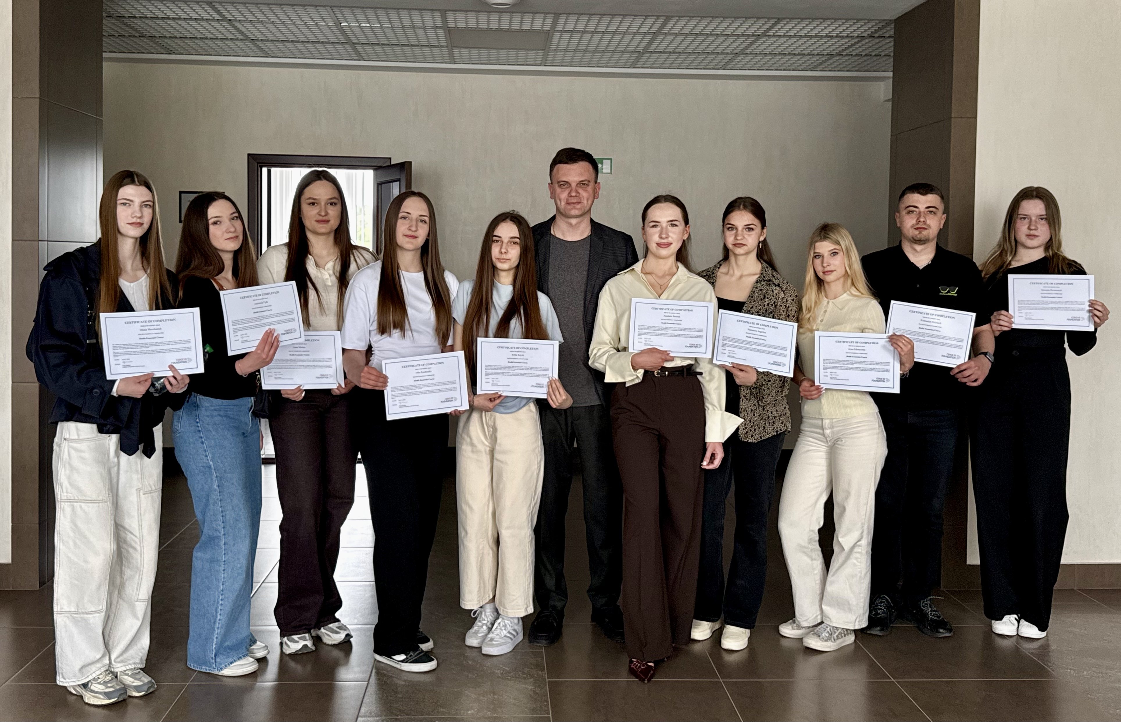 Студенти ЗУНУ успішно завершили міжнародний курс CERGE-EI «Економіка здоров'я»