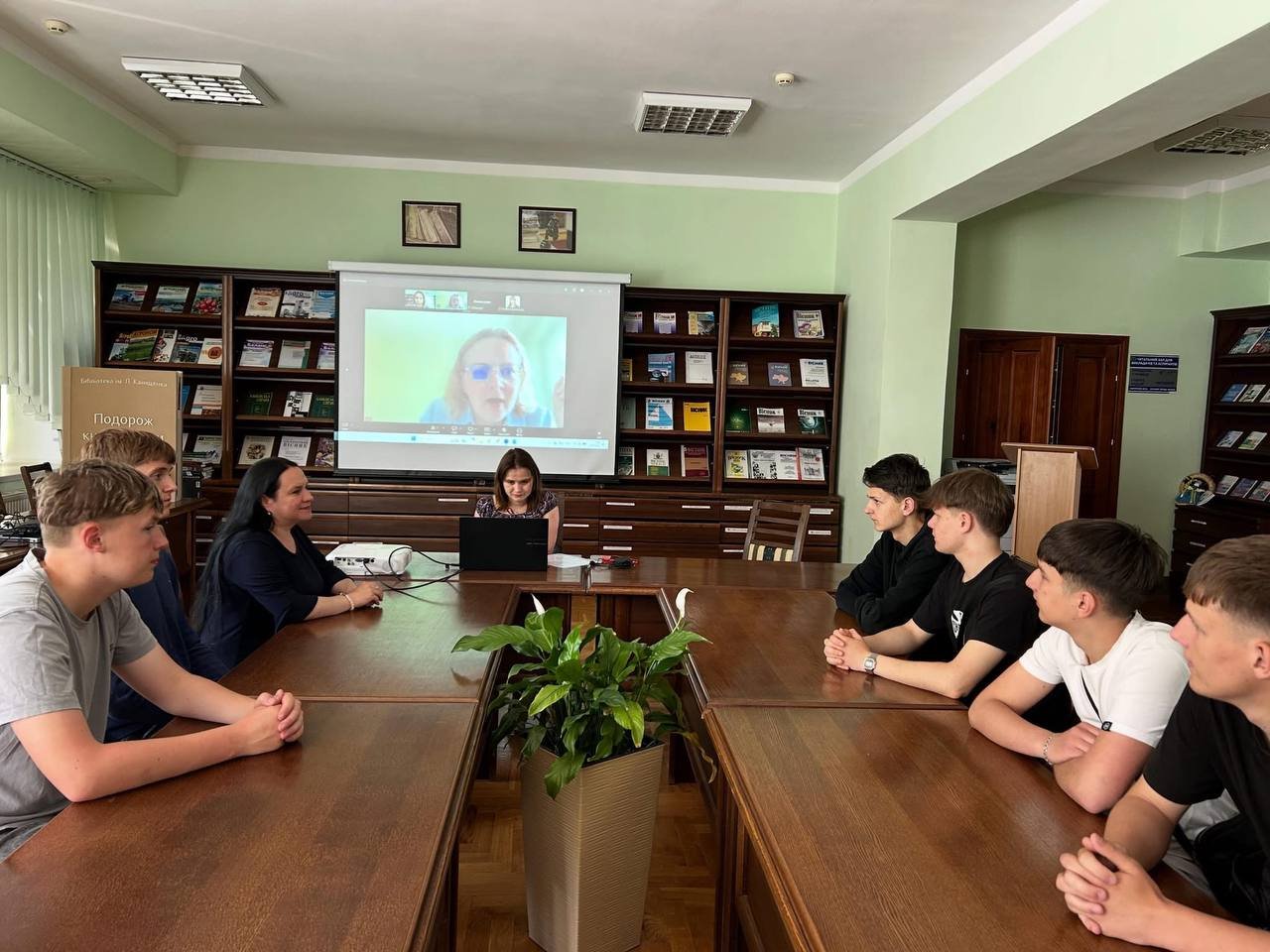 Міжнародна гостьова онлайн-лекція Dr Iveta Varnagirytė-Kabašinskienė про дослідження лісів і збереження навколишнього середовища у Литві